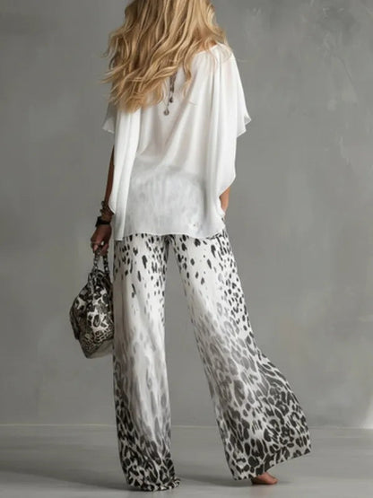 Noa - Conjunto de camiseta blanca y pantalón leopardo